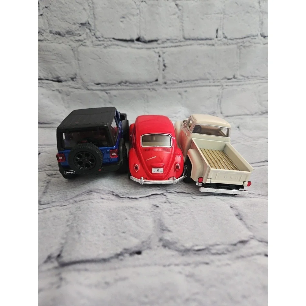 Lot of 3 Kinsmart Diecast Model Cars 1953 Ford F100 Jeep Wrangler VW Beetle
